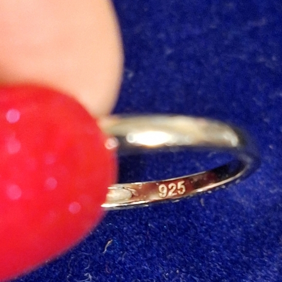 Garnet and Diamond 925 Sterling silver ring Sz 6.5 - Picture 3 of 8